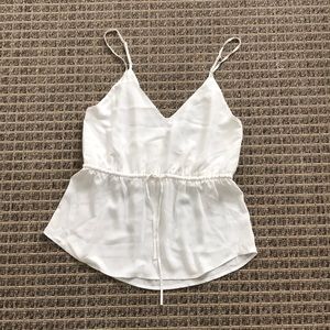 Flowy shirt with tie